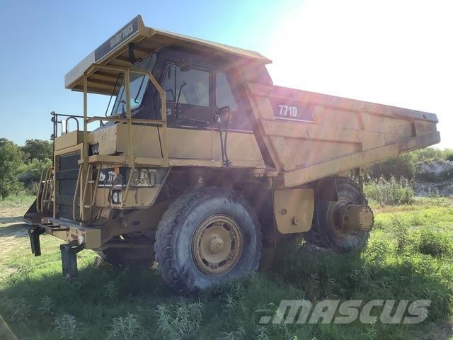 CAT 771D 鉸接式起吊車