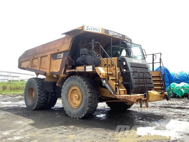 CAT 773F 鉸接式起吊車