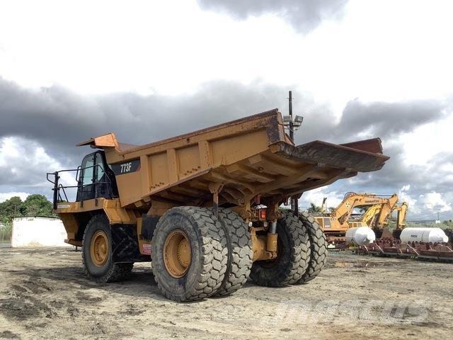 CAT 773F 鉸接式起吊車