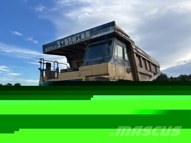 CAT 775D 鉸接式起吊車