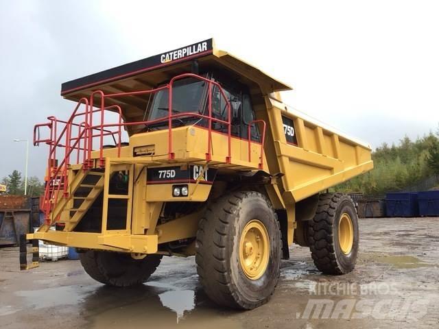 CAT 775D 鉸接式起吊車