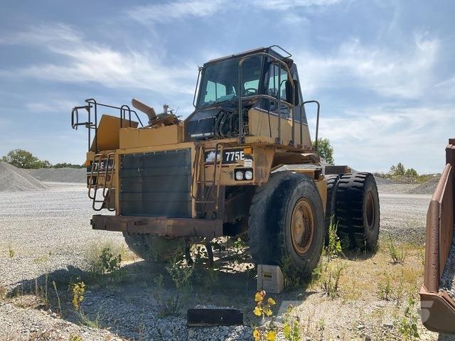 CAT 775E 鉸接式起吊車