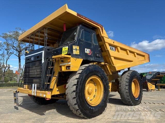 CAT 777 鉸接式起吊車