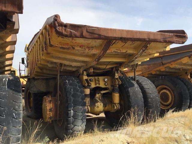 CAT 777 鉸接式起吊車