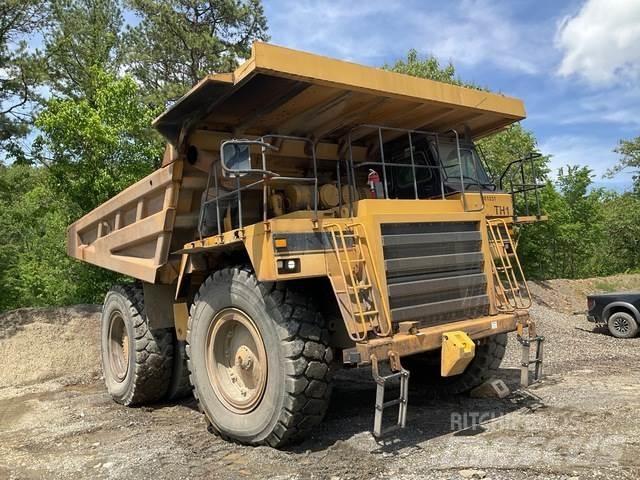 CAT 777D 鉸接式起吊車