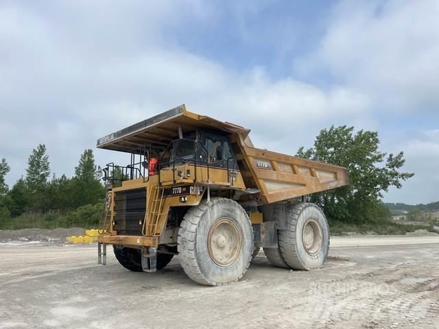 CAT 777D 鉸接式起吊車