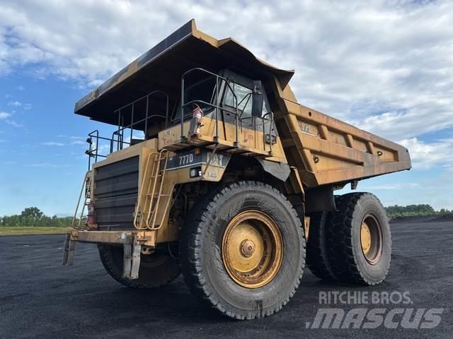 CAT 777D 鉸接式起吊車