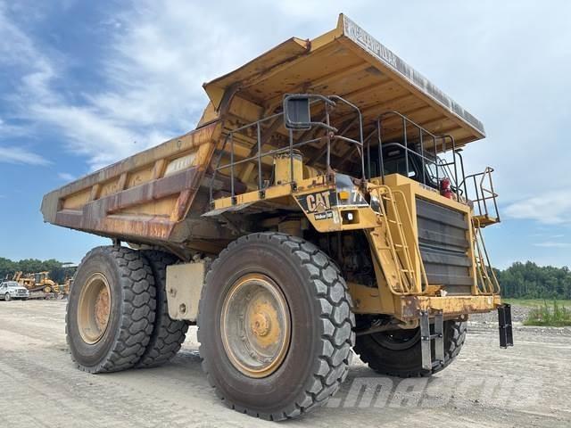 CAT 777D 鉸接式起吊車