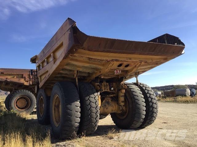 CAT 777D 鉸接式起吊車