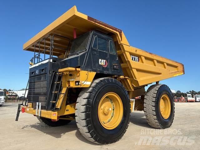 CAT 777E 鉸接式起吊車