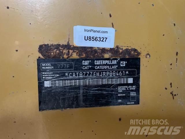CAT 777F 鉸接式起吊車