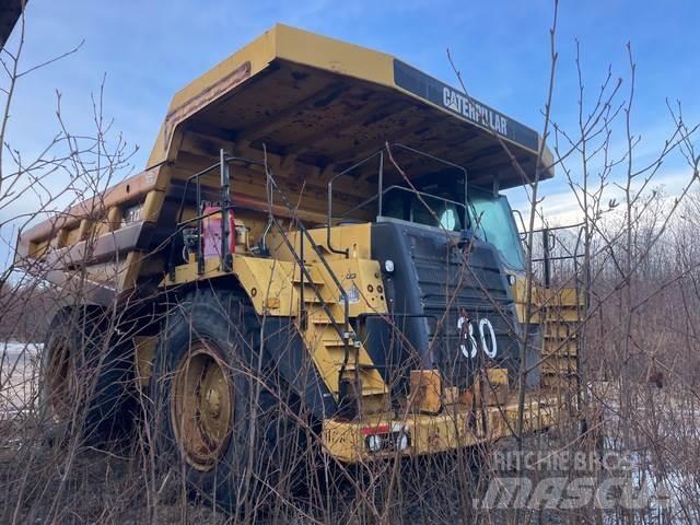 CAT 777F 鉸接式起吊車