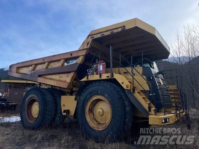 CAT 777F 鉸接式起吊車
