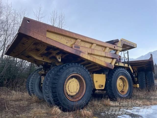 CAT 777F 鉸接式起吊車