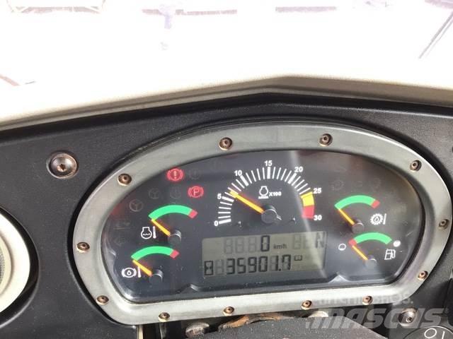 CAT 777F 鉸接式起吊車
