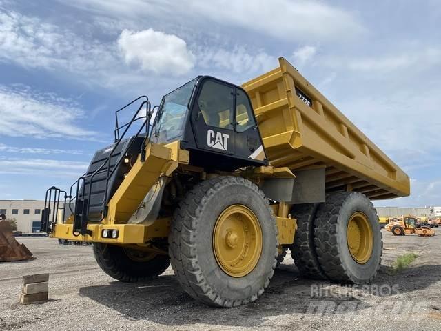 CAT 777F 鉸接式起吊車