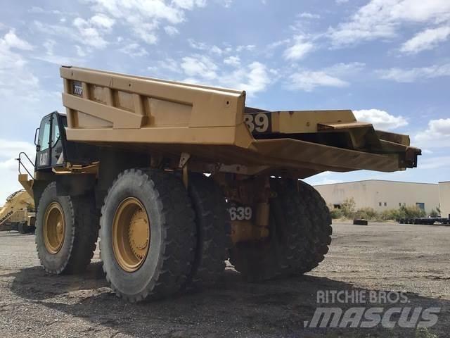 CAT 777F 鉸接式起吊車