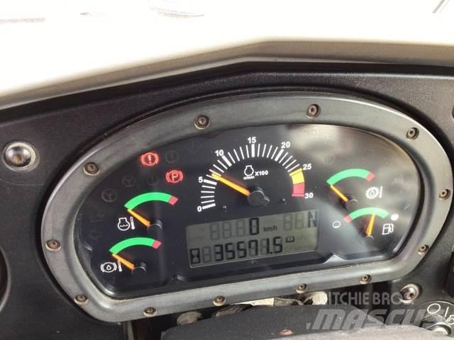 CAT 777F 鉸接式起吊車