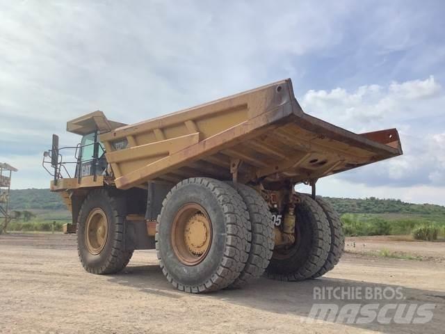 CAT 777F 鉸接式起吊車