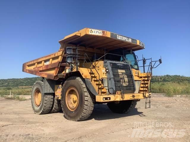 CAT 777F 鉸接式起吊車