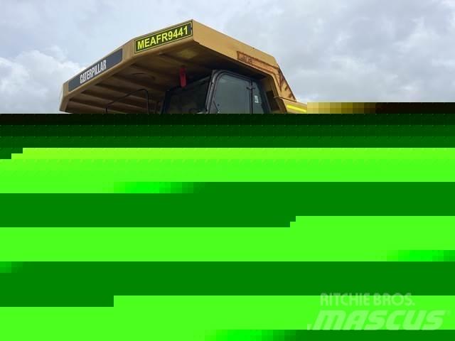 CAT 777F 鉸接式起吊車