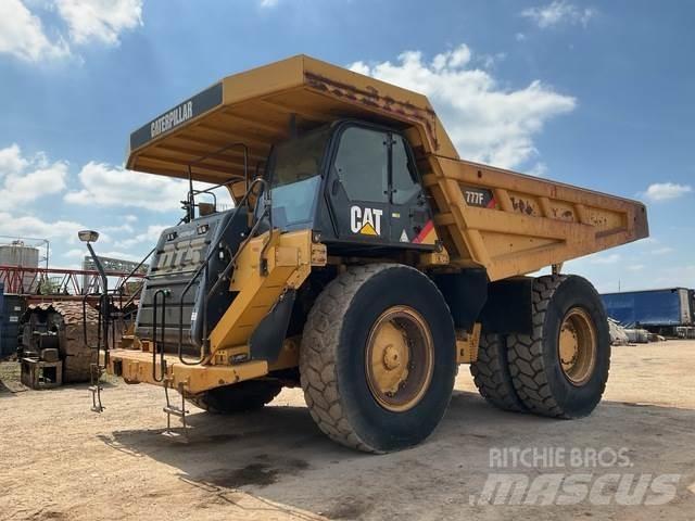 CAT 777F 鉸接式起吊車