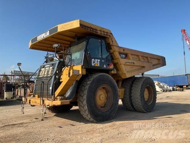 CAT 777F 鉸接式起吊車