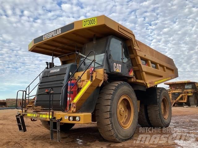 CAT 777F 鉸接式起吊車