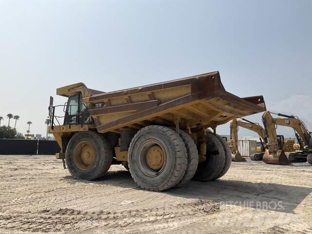 CAT 777F 鉸接式起吊車