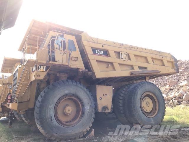 CAT 785B 鉸接式起吊車