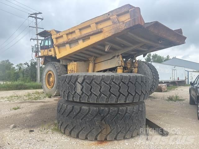CAT 785C 鉸接式起吊車
