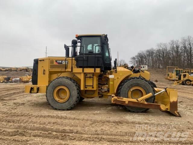 CAT 814K 輪式推土機