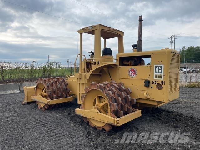 CAT 815 土壤壓實機