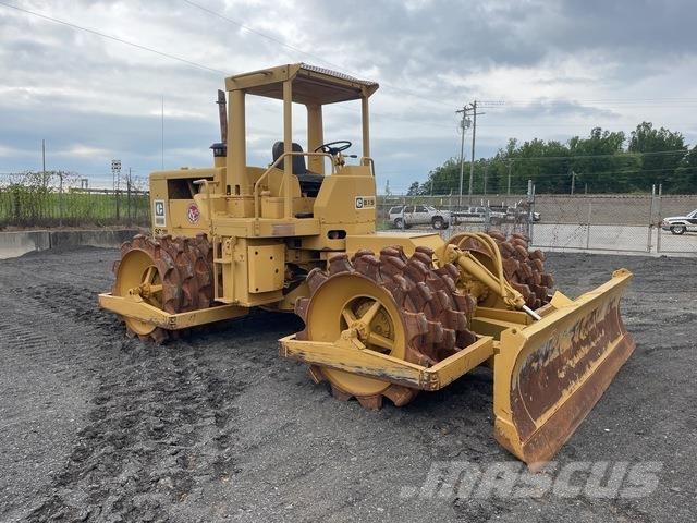 CAT 815 土壤壓實機