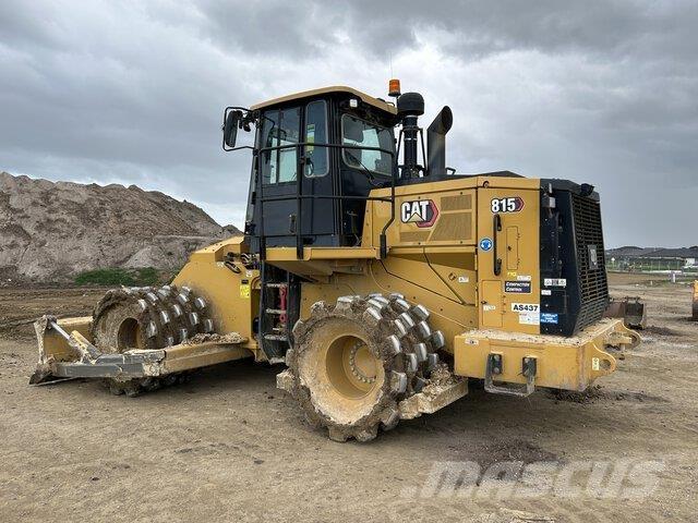 CAT 815 土壤壓實機