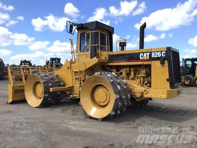CAT 826C 土壤壓實機