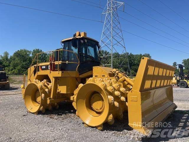 CAT 826H 土壤壓實機