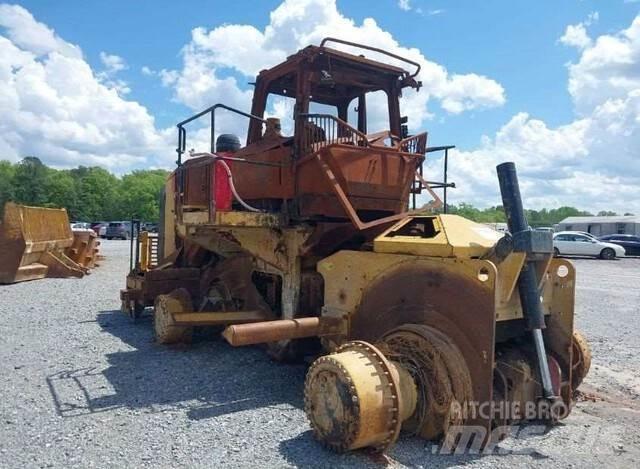 CAT 826K 土壤壓實機