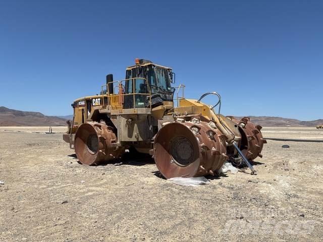 CAT 836G 土壤壓實機
