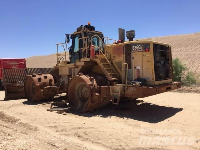 CAT 836G 土壤壓實機