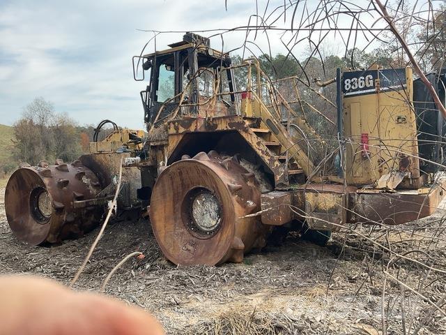 CAT 836G 土壤壓實機