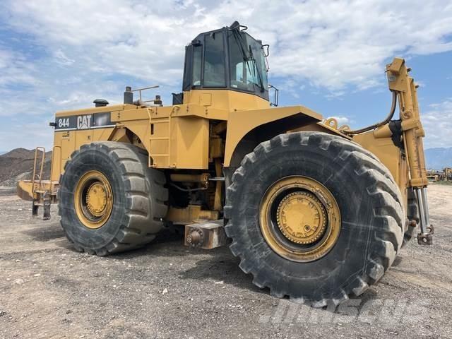 CAT 844H 輪式推土機