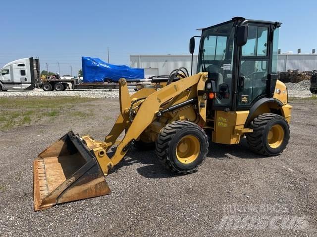 CAT 903D 輪胎式裝載機