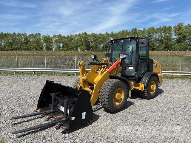 CAT 906 輪胎式裝載機