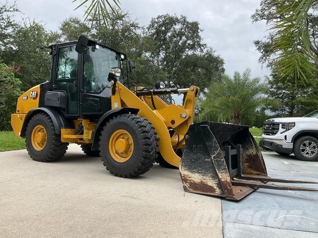 CAT 906 輪胎式裝載機