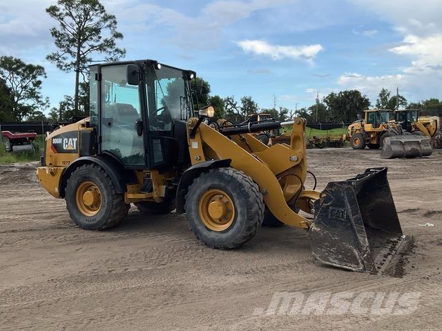 CAT 906M 輪胎式裝載機