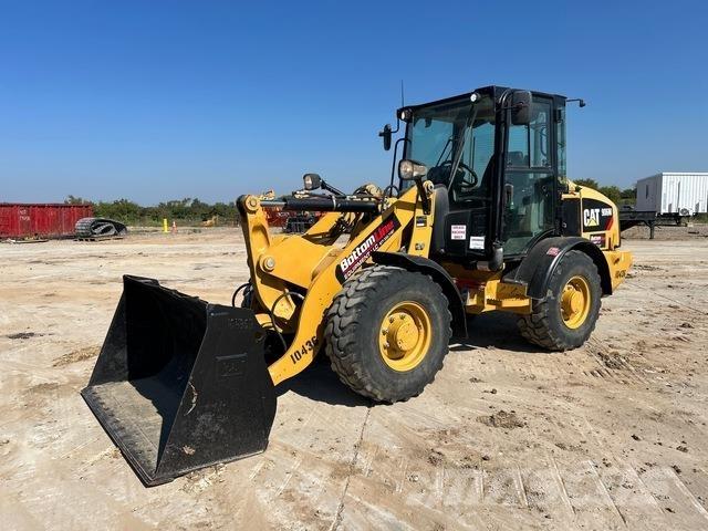CAT 906M 輪胎式裝載機