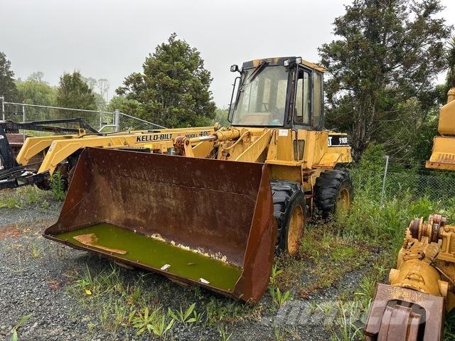 CAT 910F 輪胎式裝載機