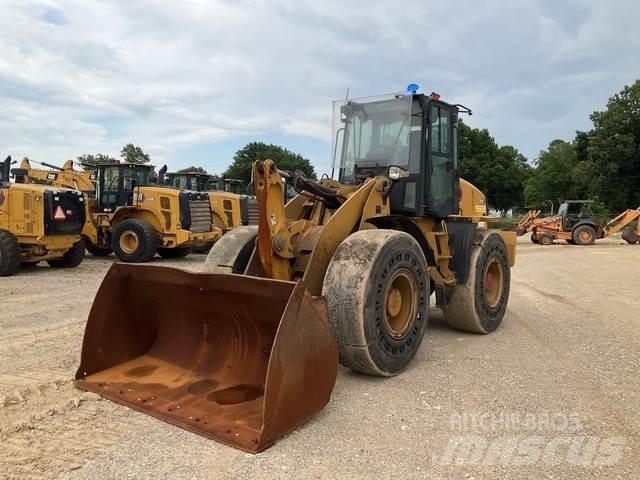 CAT 920 輪胎式裝載機