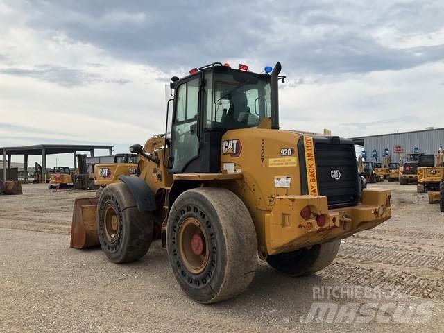 CAT 920 輪胎式裝載機